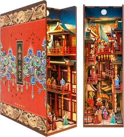 Houten Boekenhoek Kit - Miniatuur Poppenhuis - Creatieve Decoratie - Met LED Verlichting - 245 x 18 x 8 cm