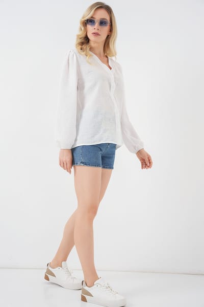 Geborduurde V-hals Knop Blouse