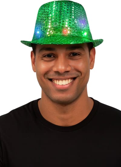Partychimp Glitter Hoed met LED Licht Carnaval Accessoires voor bij Carnavalskleding Dames Carnavalskleding Heren Verkleedkleren Volwassenen Glitter en Glamour Hoedje Pailetten Trilby Hoed - Polyester - Groen - One Size - Incl. Batterijen