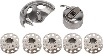 Complete Set van Naaimachine Onderdelen: Shuttle Hook, Spoelen en Spoelhuis voor Efficiënt Naaiwerk