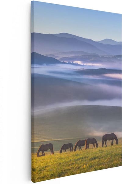 Artaza Canvas Schilderij Landschap - 20x30 cm - Klein - Wanddecoratie Paarden In De Mist - Muurdecoratie Bergen - Kamer Accessoires Natuur