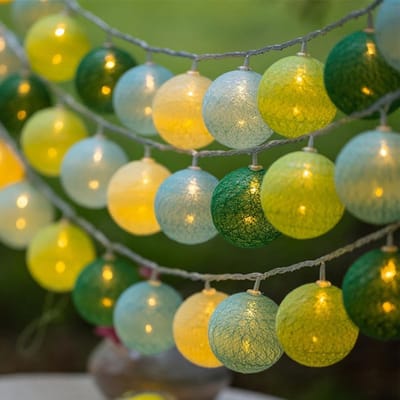 Sfeervolle 1.5 m LED Fairy Lights met Katoenen Ballen voor Slaapkamer, Feestdecoratie en Romantische Gelegenheden