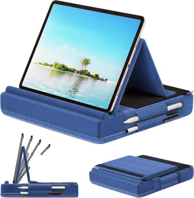 Opvouwbare Tablet Kussenstandaard – Verstelbare Tablet Standaard voor Schoot, Bureau of Bed – Met Stylushouder – Geschikt voor iPad, Tablet en E-reader-Donkerblauw