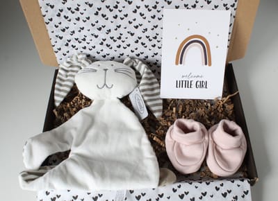 Brievenbus cadeau 'welcome little girl'- cadeau baby - kraamcadeau met naam - gepersonaliseerd - kraamcadeau - cadeau baby meisje