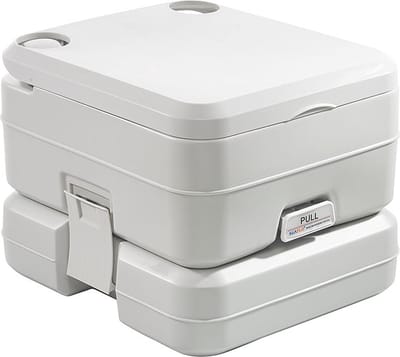 Compass portable toilette