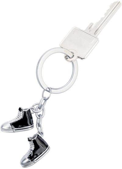 Troika| Sleutelhanger met 2 bedels, "CHUCKS" vrijetijdsschoenen.