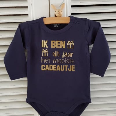 Baby Rompertje met tekst  cadeau eerste Moederdag liefste mama Vaderdag papa Ik ben dit jaar het mooiste cadeautje | Lange mouw | blauw | maat 50/56 jongen meisje unisex