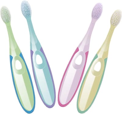 Kindertandenborstel Set - Baby Tandenborstel - Mondverzorging Kinderen - Zachte Siliconen Haren - 4 Stuks - Assorti