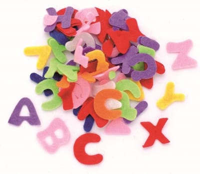 Hobby vilt gekleurde vilten letters - van 2,5 cm - 300x stuks - Knutselen - Alfabet letters