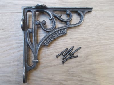 Pair of 6" Padstow Shelf Brackets Antique Iron Rustic Shelf Holder