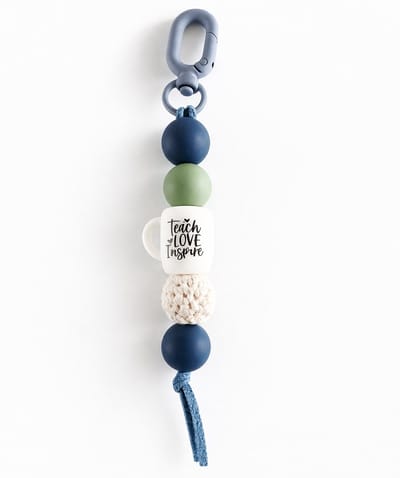 Sleutelhanger, tashanger met kralen | blauw, groen | Teach,love, inspire | juffendag, einde schooljaar, afscheid, kado juf, meester