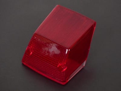 originele achterlichtkap voor aprilia 600 pegaso motorfiets 1990 tot 1992 ap8112633 nieuw
