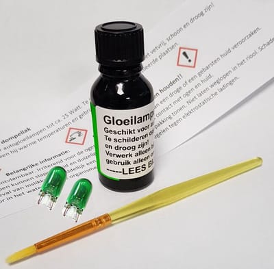Lampenlak GROEN lampenverf voor halogeenlampen tot 25W flesje a 25 ml voor o.a. auto, modelbouw en kerstverlichting