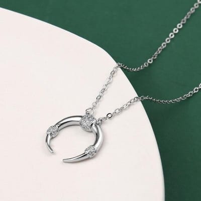 Collier en argent sterling 925 avec pendentif en forme de croissant de lune pour femme gray