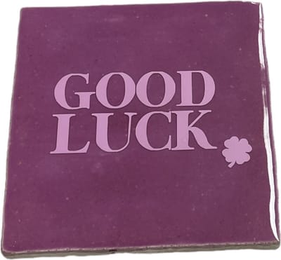 Hippe tegeltje met tekst: Good Luck | Mauve met pastel paars | Gepersonaliseerde cadeau | Hippe Spreuktegel | Nieuwe woning cadeau | Housewarming cadeau