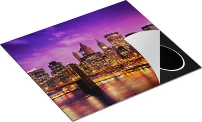 Chefcare Inductie Beschermer Skyline New York van Centrum in het Paars - 60x50 cm - Afdekplaat Inductie - Kookplaat Beschermer - Inductie Mat