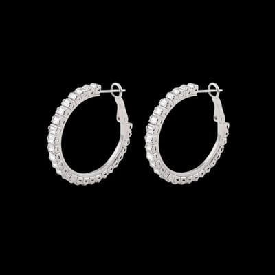 Victoria Valenza Zilverkleurige oorringen met zirkonia stenen – Oorbellen dames – Oorbellen – Oorbellen zilver – Zilveren oorbellen – Zilveren oorbellen dames – zirkonia stenen