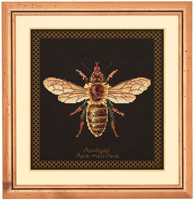 Thea Gouverneur - Borduurpakket met telpatroon - 3017.05 - Voorgesorteerde DMC Garens - Honingbij - Zwart Aida - 17 cm x 18 cm - DIY Kit