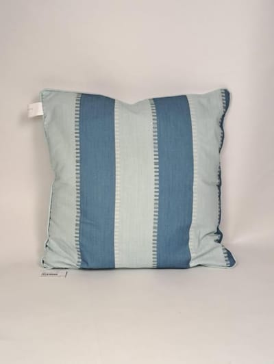 Madison sierkussen 50x50cm Banda Blue