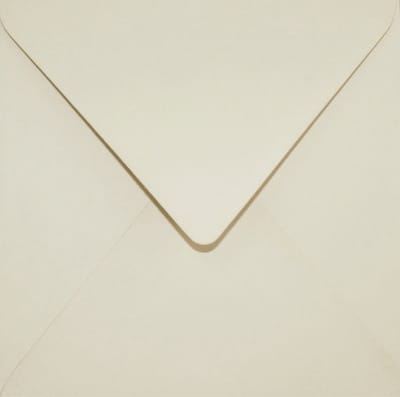 Gladde Beige enveloppen A5 - 153 x 153 mm - 25 stuks - NK natgelijmde - 115 gram - Sirio Color - Netuno