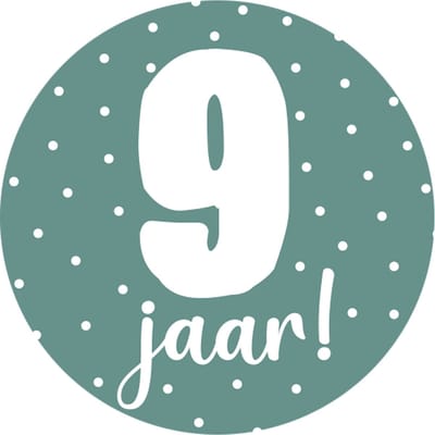 Sticker 9 jaar groen - traktatie sticker verjaardag - basisschool kind - kinderfeestje - 20 stuks