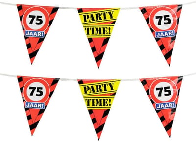 75 jaar verjaardag vlaggenlijn - 2x - 10 meter - stopborden - plastic - versiering - feestartikelen