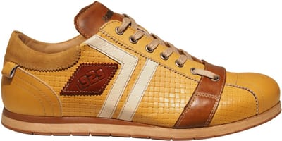 Kamo-Gutsu Tifo-030. Ocra gele leren heren sneakers