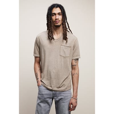 John Varvatos Davis Ss Burnout V Neck With Chest Pocke Mushroom Maat: XS | Basic T-Shirts Outlet | Heren | Bruin