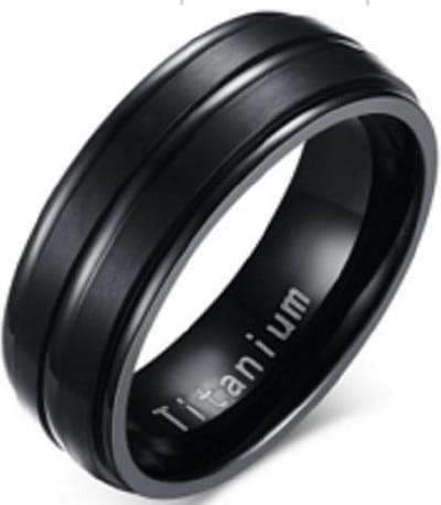 Schitterende Zwarte Titanium Ring 8 mm. Breed | Herenring | Damesring | 17.50 mm. (maat 55) |Jonline
