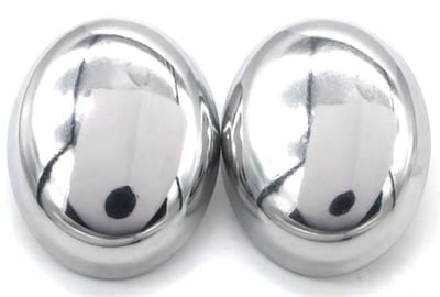 Oorbellen - oorstekers - ovaal - sieraad - oorsieraad - zilverkleurig - accessoire - hip - trendy - tijdloos - chique - feest - feestdagen - verjaardag - dames - vrouwen - cadeau - geschenk