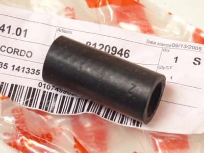 originele koelslang voor aprilia 125 rs 1998 tot 2010 ap8120946 nieuw