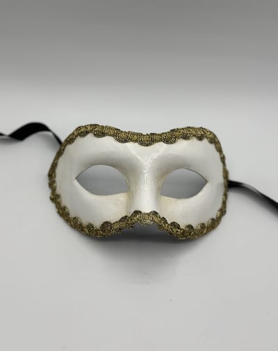 Venetiaans masker - Handgemaakt wit masker met gouden trim - white party masker met goud versierd - gala masker wit met goud