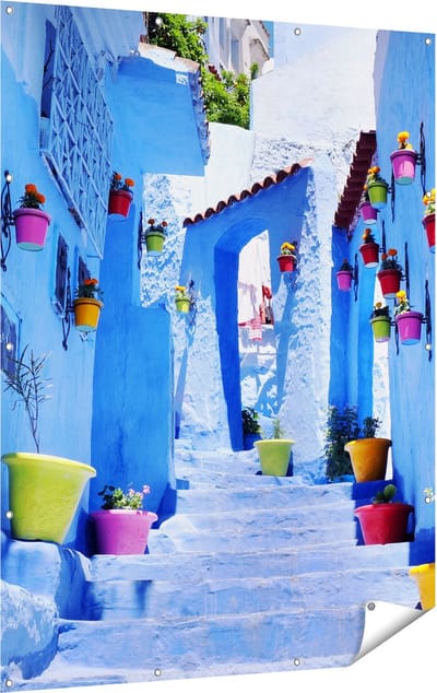 Gards Tuinposter Blauwe Huizen met Bloempotten in Chefchaouen, Marokko - 120x160 cm - Tuindoek - Tuindecoratie - Wanddecoratie buiten - Tuinschilderij