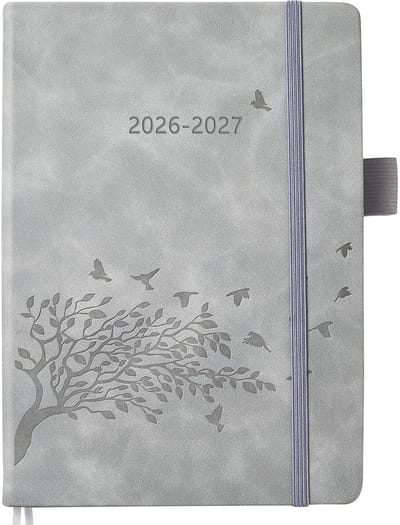 2026/2027, A5-formaat, 1 dag per pagina, dagplanner met maandoverzicht, notities, contact, penhouder en PU-lederen hardcover, ideaal als schoolagenda 2026/27 en afsprakenkalender, aug-jul
