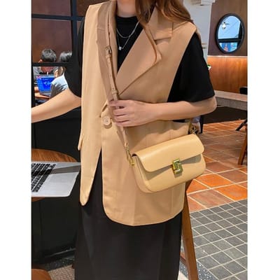 Nouveau Sac Français à Porter Sous le Bras en Été  Sac en Cuir Haut de Gamme et Polyvalent pour Femmes  Sac Bandoulière Épaule de Niche black