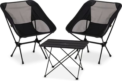 NOMAD® Campingset 2x Stoel 1x Tafel | Lichtgewicht & Compacte Campingmeubels | 2x Campingstoel + Campingtafel | Gemakkelijk op te zetten | Sterk Frame | Incl Hoezen