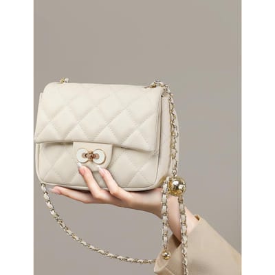 Nieuwe Herfst en Winter Kleine Geur Stijl Crossbody Tas Diamant Ketting Tas Modieuze en Veelzijdige Schoudertas Pendelen Kleine Vierkante Tas white