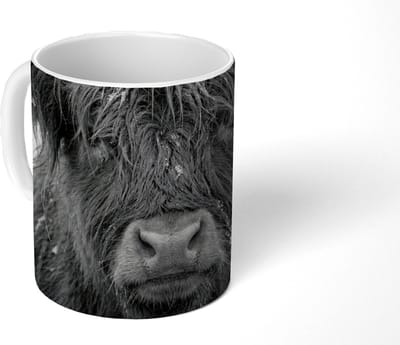 Mok - Koffiemok - Schotse hooglander - Zwart - Wit - Sneeuwvlokken - Mokken - 350 ML - Beker - Koffiemokken - Theemok