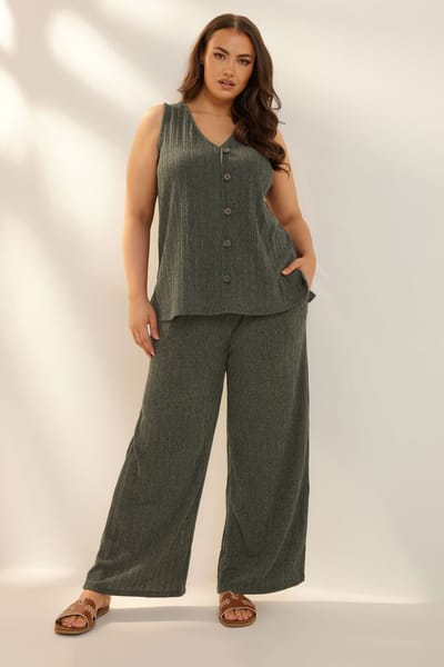 Yours Gilet Met Textuur En Knoopsluiting In Kakigroen Size 42