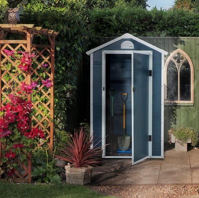 MEUNIQ metalen tuinschuur 134 x 104 x 204 cm met ventilatieopeningen en zijraam, berging voor tuingereedschap en poolaccessoires in de tuin, grijs