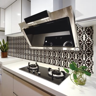Zelfklevende tegelmuurstickers voor keuken en badkamer - 30 zwarte tegelstickers met marmerlook en gouden rand - 30 stickers 20x20cm