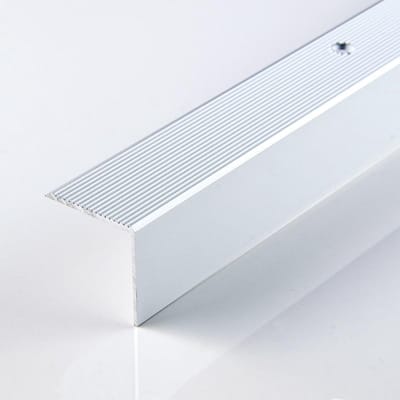 Aluminium Profiel - Hoekprofiel Traptrede - Trap Rand Afwerken - Stevig Aluminium - 30x30 200cm - Zilver