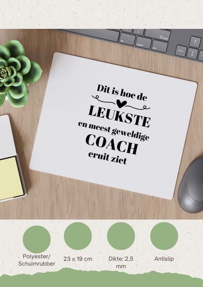 Akyol - dit is hoe de leukste en meest geweldige coach eruit ziet Muismat - Coach - meest leukste coach - sport - verjaardag - cadeautje voor coach - coach artikelen - kado - geschenk - 23 bij 19 cm