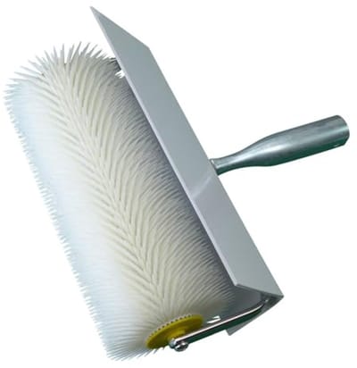 Stekelroller met spatbescherming voor dekvloer en ontluchtingsroller (25 cm breed, 31 mm stekel)