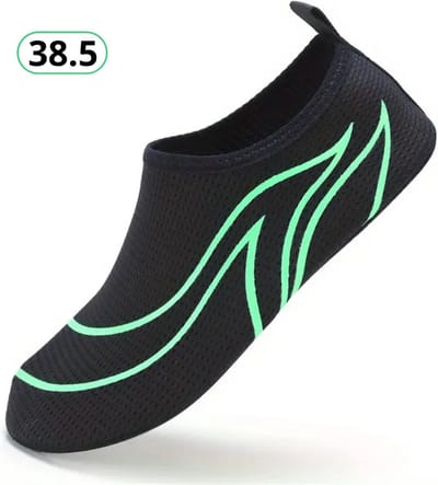 Bovista Waterschoenen Voor Kinderen & Volwassenen - Aqua Shoes - Aquaschoenen - Afzwemschoenen - Zwemles Schoenen - Zwart & Groen - Maat 38.5