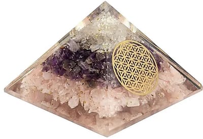Orgoniet piramide gouden driehoek met Bloem des Levens – 7.5 cm