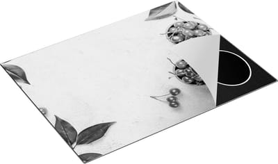Chefcare Inductie Beschermer Rode Kersen op Wit Beton - Zwart Wit - 77x59 cm - Afdekplaat Inductie - Kookplaat Beschermer - Inductie Mat