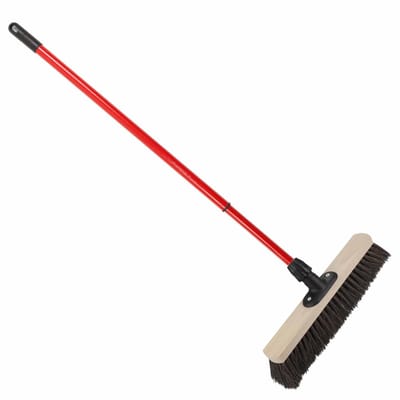 Houten straatbezem/buitenbezem Arenga 50 cm met metalen telescoopsteel rood 80 - 130 cm - Harde buitenbezems