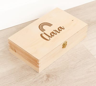 Houten kistje 'Clara' Regenboog - Tekenkist - Herinneringsdoos - Kraamcadeau - Knutseldoos - Memorybox - Baby - Geboorte