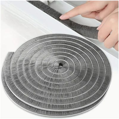 FSW-Products Tochtstrip met Borstel – Zelfklevende Deurafdichting – (9 mm B) x (9 mm D) x (1 m L) – Grijs – Voor Deuren, Ramen & Kasten